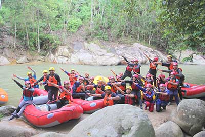 Corporate adventures and team building with nomad adventure